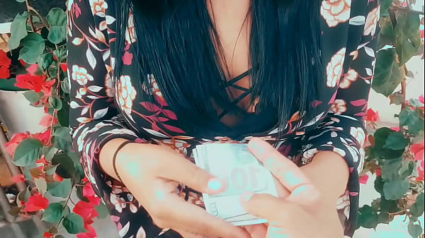 SESSO PER SOLDI CAPITOLO 13 DONO $ 200 ALLA BELLA CULO LATINA