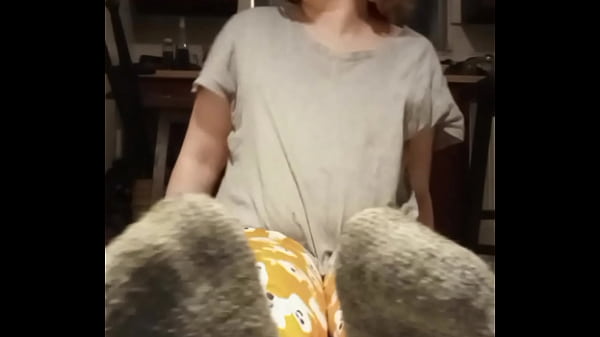 Stinkende schmutzige Füße