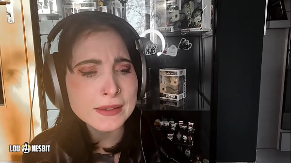 Unterhaltung Lou Nesbit, Lia Louise