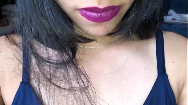 Une fille chaude sait vraiment comment sucer une bite jusqu'à ce qu'elle jouisse dans cette jolie bouche - Mon sperme quotidien dans la bouche