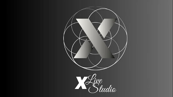 Diese vier Schlampen hatten keine Lust mehr zu spielen und der Deepthroat-Wettbewerb begann