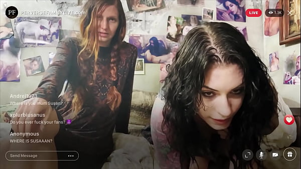 Sexy anales Teenie-Mädchen