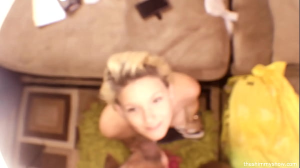 Exotische Teenie-Posen – wunderschön