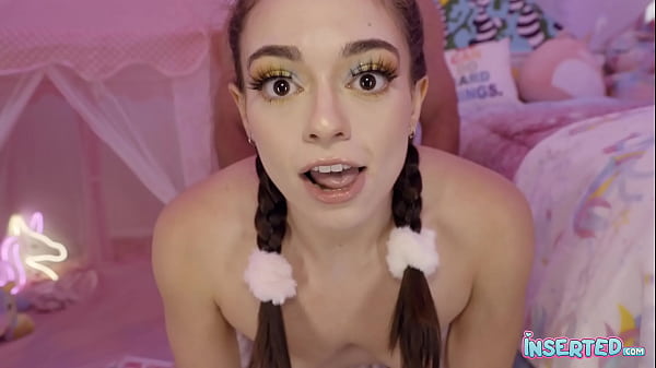 Chèn Sophia Burns được lỗ của cô ấy nhồi