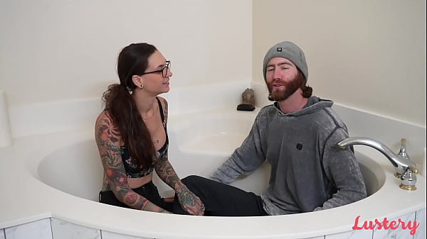 ROCKY E TYLER FANNO UN BAGNO