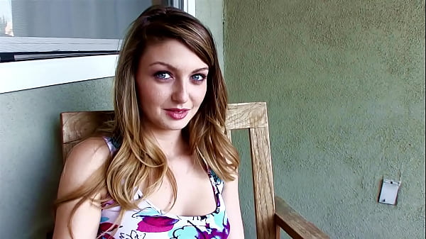 STACI SILVERSTONE 19 anni Cazzo enorme POV pompino e carico enorme ingoia - WoW! UN