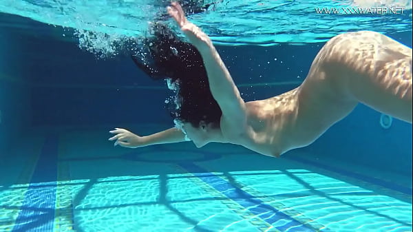 Estrella porno adolescente se divierte - sexy