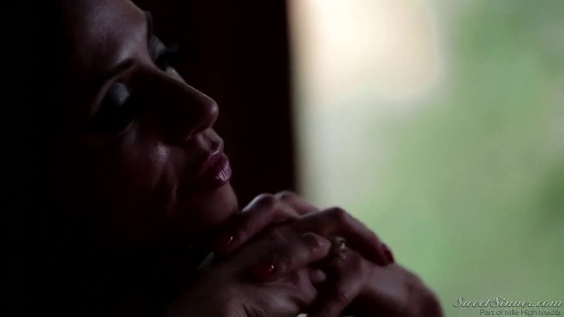 Sweetsinner 继母 阿里埃拉·费雷拉