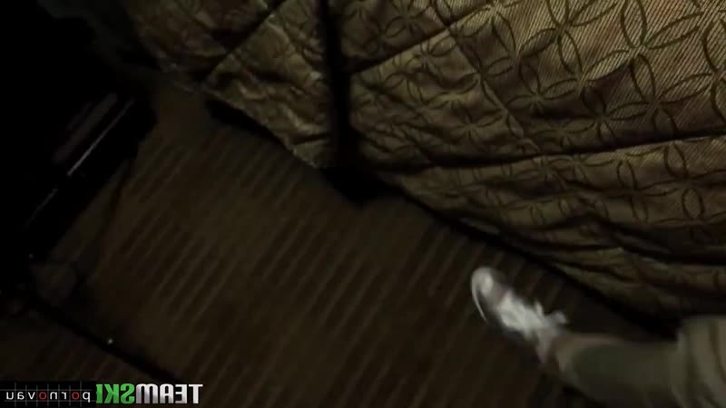 Abbey Rain [hausgemacht & jung & POV First Person & Rotschopf / Abspritzen im Schambereich, Sex in Kleidung, rasiert, Muschi]