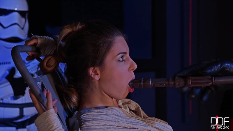 Stella Cox parodie porno Star Wars