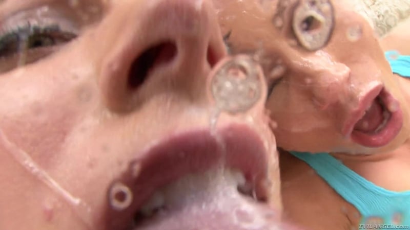 Brooklyn Lee, Juelz Ventura chez des salopes suceuses américaines (gorge profonde, sexe oral, gonzo, pov, hardcore)