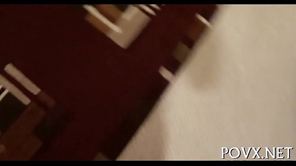 Cameltoe afeitado soporta embestida