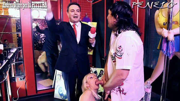 Pittore che dipinge col gallo presentato da Andrea Dipr&egrave_